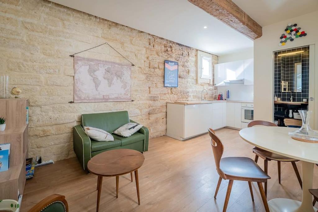 Le Petit Saint Jean T2, Clim, Centre Historique Apartment *