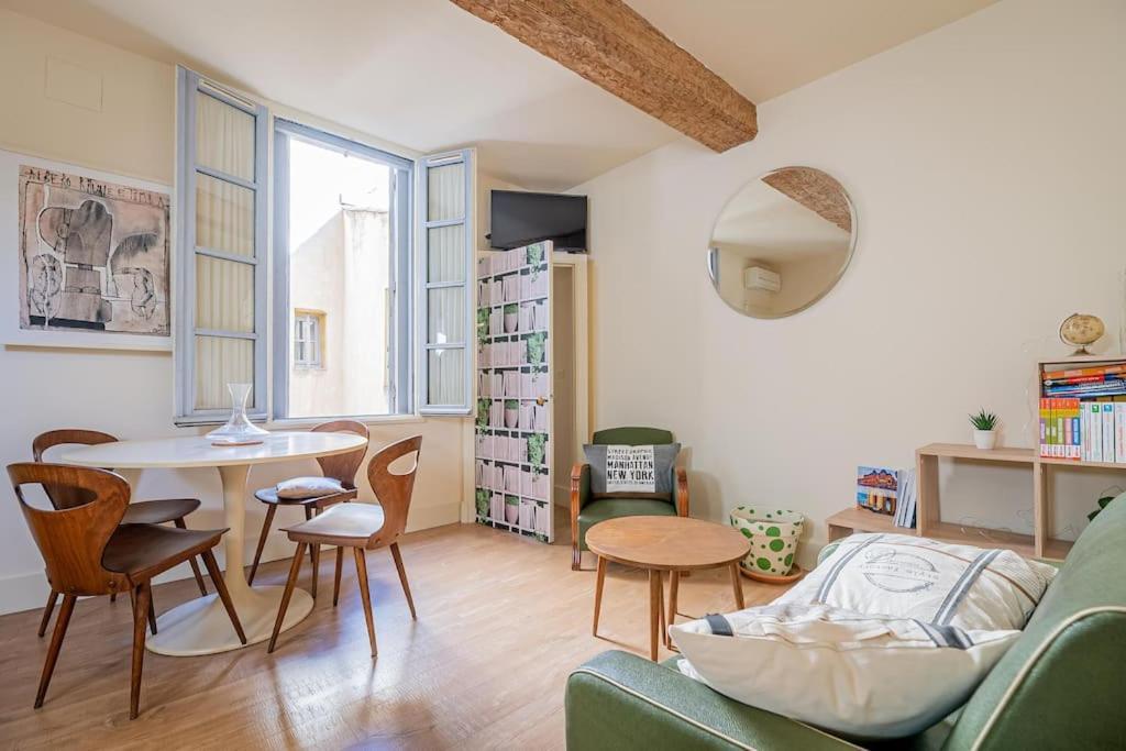 Le Petit Saint Jean T2, Clim, Centre Historique Apartment Montpellier